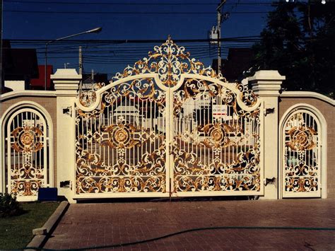 Luxury homes have one in front of the entrance to our house. Iron gates design gallery - KERALA HOME DEZIGN