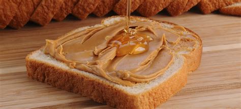 Manteiga de amendoim natural é mais cara porque contém o óleo de amendoim, que vai. Manteiga de amendoim saudável: como fazer?