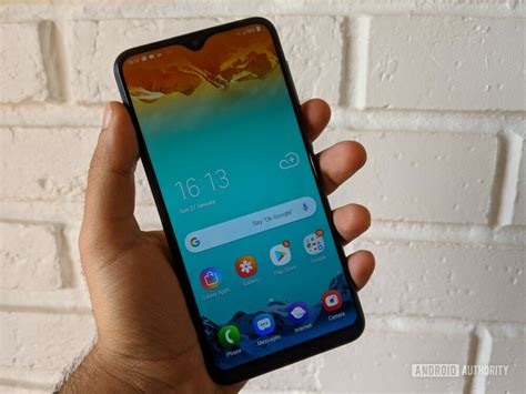 Samsung Galaxy M10 Review A Well Built Phone That Does The Basics