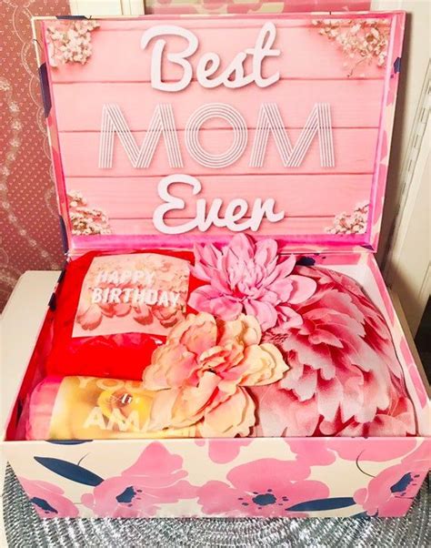 The Best Mom Ever Box Is Open And Ready To Be Packed