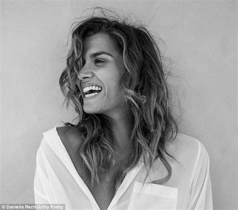 ferddyjay s blog natural wonder cheyenne tozzi is a barefaced beauty as she appears to pose