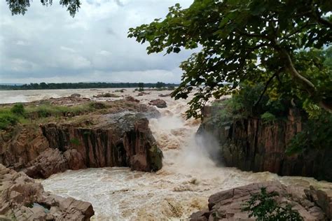 2023 Raneh Waterfall Near Khajuraho Car