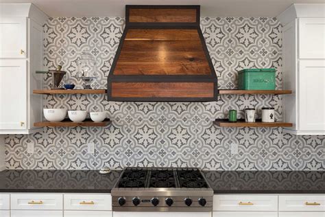 Bridge pattern silver and black stainless steel mosaic tile. Spotlight On: Kitchen Backsplash Trends Interior Designs ...