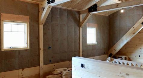 Timber frame and post and beam construction are both beautiful methods of constructing a house. Interior Wall Coverings: Log Home Under Construction