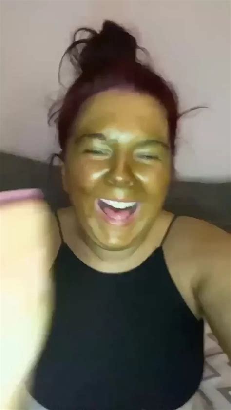 pale woman looked like shrek when fake tan turned her green wales online