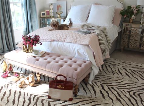 10 tips to upgrade your bedroom. Feminine Bedroom Ideas For A Mature Woman - TheyDesign.net ...