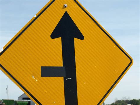 Some Road Signs Are Just Straight Arrows With Tape Mildlyinteresting