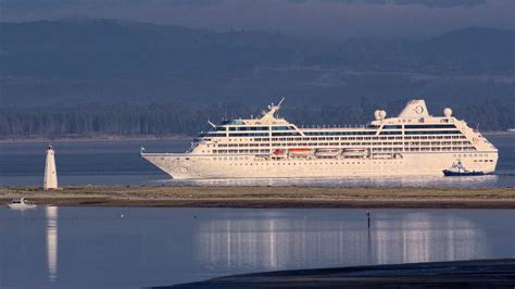 Last Cruise Ship To Leave New Zealand Waters After Bumper Season