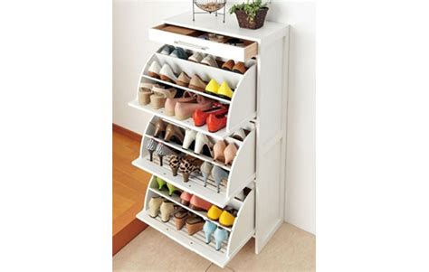 Wardrobe storage systems should always put the emphasis on the items that we use on a daily basis, making them easily accessible. Secrets of smart storage - realestate.com.au