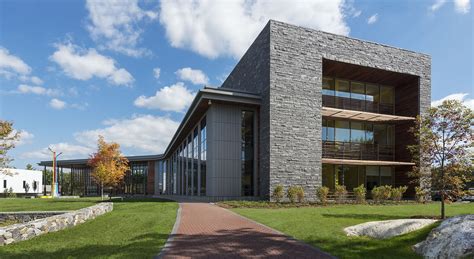 Southern New Hampshire University Library Learning Commons Building