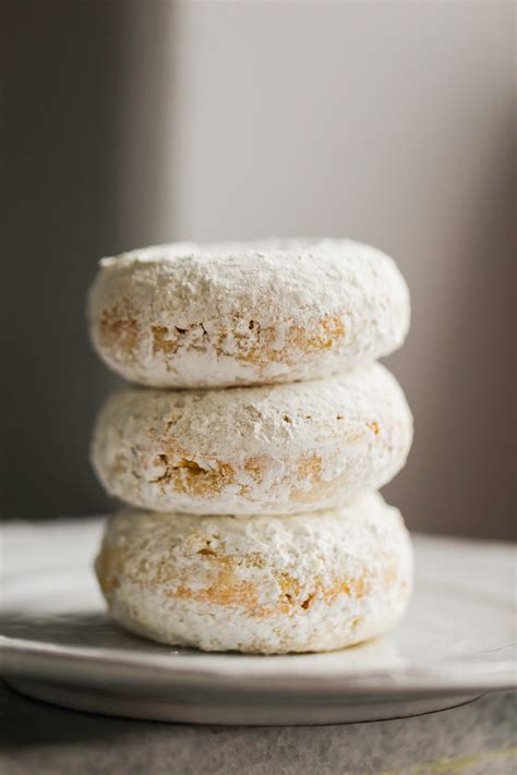 Fluffy Amazing Vegan Powdered Donuts