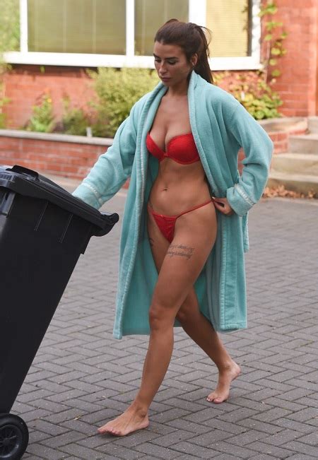 Popular Female Celebrities Caught On Camera Walking Out Half N Ked In Public To Throw Away
