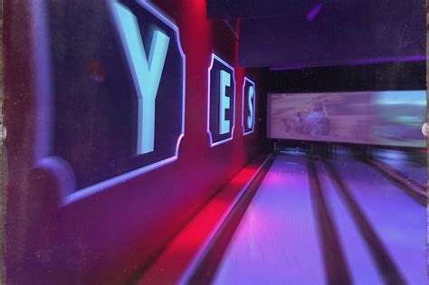 Gov Cuomo Says Ny Bowling Alleys And Nyc Museums To Soon Reopen
