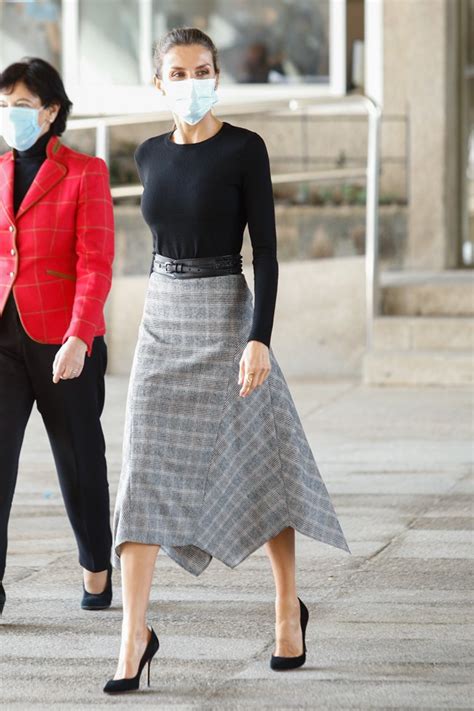 Η βασίλισσα Letizia φόρεσε για τρίτη φορά την ίδια φούστα