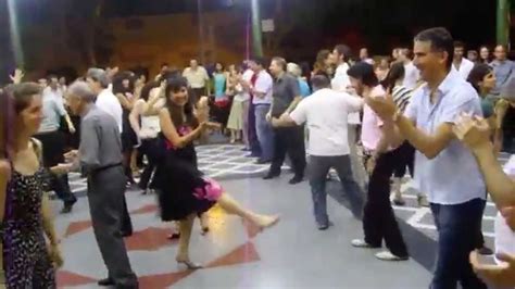 Chacarera Dancing At The Outdoor Milonga In Buenos Aires 2011 Youtube