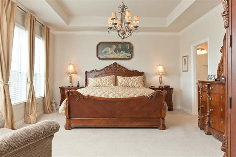 Similarly, for a master bedroom or guest room, bold red may be too stimulating in a space that should be relaxing, while a deep red may add warmth and calmness. 16 Bedroom Molding Inspirations: Wonderful Idea For Your ...