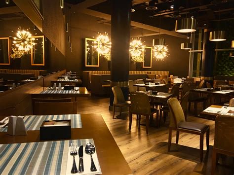В меню европейская кухня, итальянская кухня, паста, пицца. BAZZAR RESTAURANTE & BAR | Hotel ICON - ES