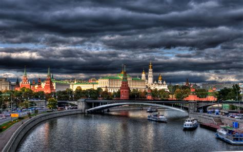 Russia Moskva River And Kremlin Wallpaper Hd