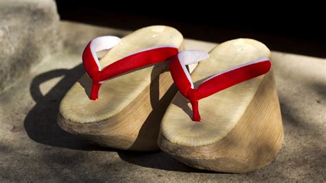Japanese Sandals What You Need To Know About Geta And Zori From Japan Blog