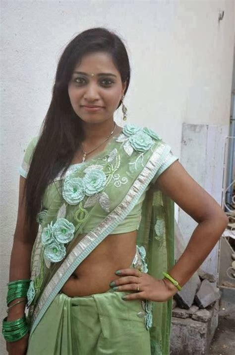 Hot Aunties Gallery Actress Pictures Gallery Wallappers Tamil Nadu Beautiful Girl Good Looking