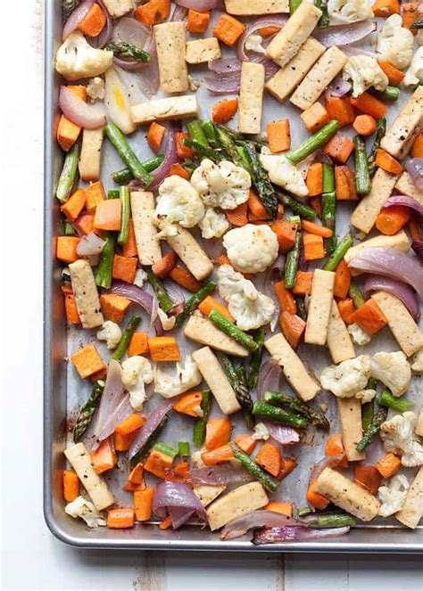 20 healthy and delicious sheet pan dinner recipes for you to make tonight! 5 Time-Saving + Healthy Sheet Pan Dinners | Hello Glow