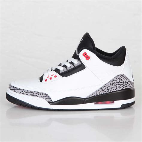 Jordan Brand Air Jordan 3 Retro 136064 123 Sneakersnstuff Sns