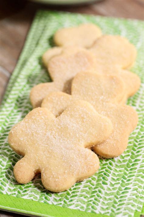 Feel free to add things in like raisins or nuts or chocolate chips! Easy Irish Shortbread | Recipe (With images) | Shortbread cookies, Shortbread, Plain cookies
