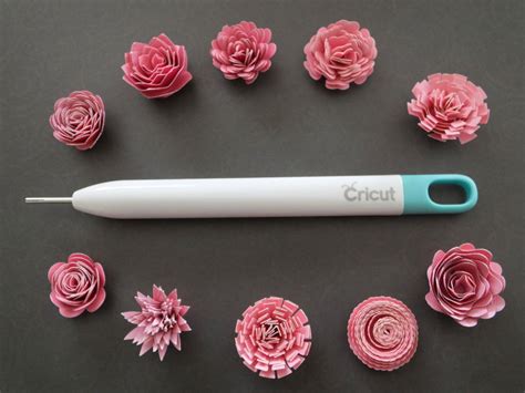 Make Rolled Flowers Using The Cricut Quilling Tool In 2020 Paper