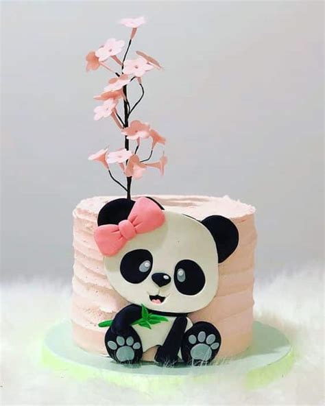20 Creative Panda Cake Ideas