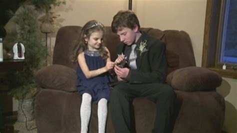 Brother Takes Dying 10 Year Old Sister To Her First Dance Abc7 New York