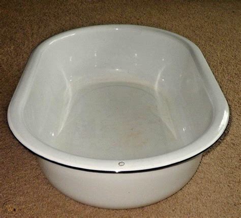 Vintage Large Oval Porcelain Enamel Baby Bathtub Basin Bath Tub 27 X