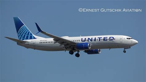 United Airlines New Livery Boeing 737 800scimitars Arriving And