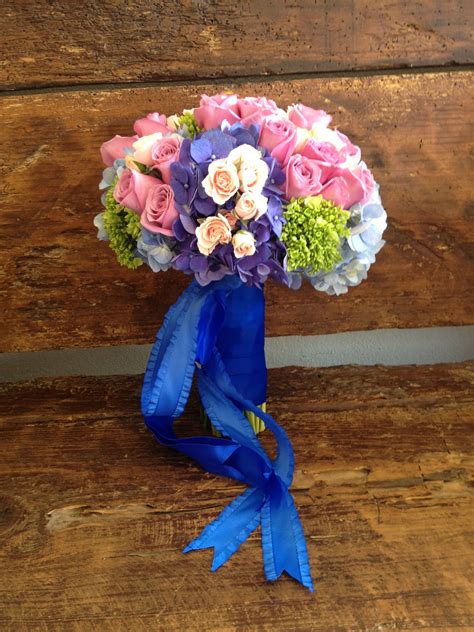 Australian Wedding Bouquets Hydrangea And Roses Bright Colors