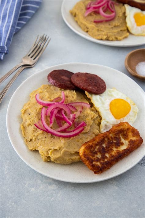 Mangu Dominican Mashed Plantains My Dominican Kitchen