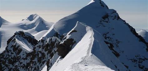 In het zuiden van ticino valt. De 10 hoogste bergen van Zwitserland | Bergwijzer