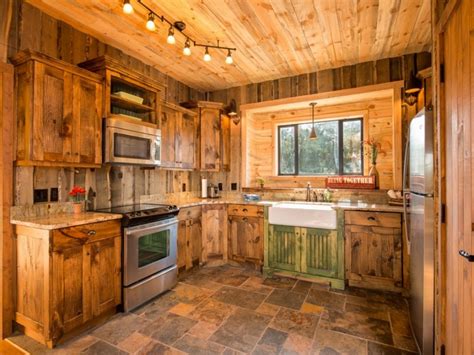 It's also your gathering place—the place where you pack a picnic lunch before a hiking excursion through the woods, enjoy a nice family meal after a long day, and share. Kitchen cabinet ideas for a cabin | Hawk Haven