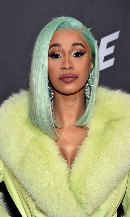 Cardi Bs Makeup Artist Erika Lapearl Reveals The Products To Get