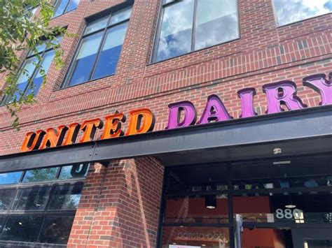 United Dairy Farmers Updated May 2024 19 Reviews 900 N High St