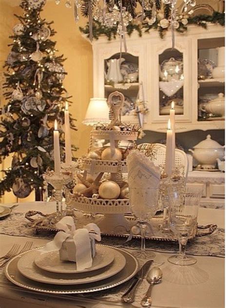 Beautiful Christmas Table Decorations Christmas Tablescapes