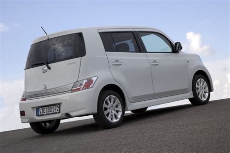 Daihatsu Materia Black Edition Magazin