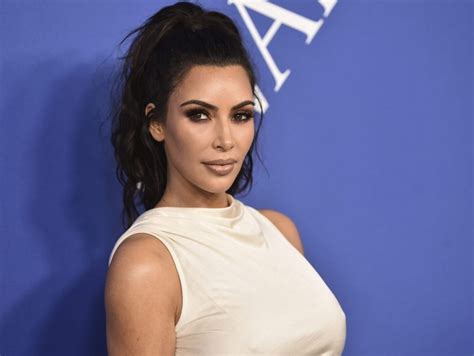 Kim Kardashian Studying To Become A Lawyer Canoecom