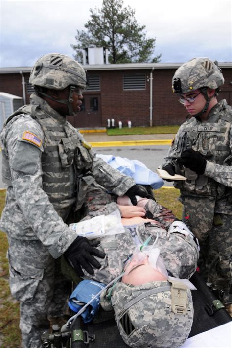 13 Bstb Medic Practice Saving Lives Under Fire Article The United