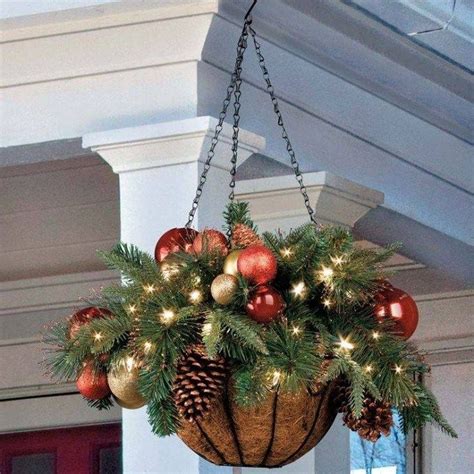 Creative Outdoor Christmas Decorations