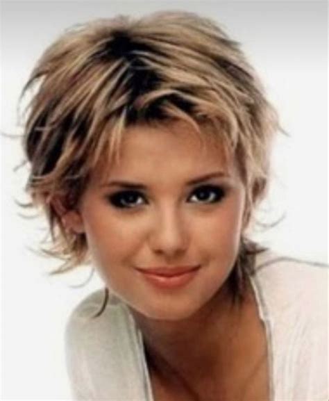 Stylish Beautiful And Eye Catching Haircuts Over 45 Messy Short Hair