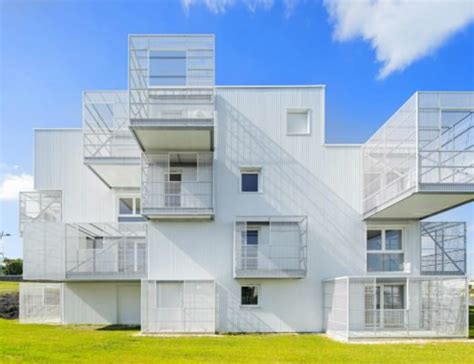 A Series Of Cantilevering Cubes Make Up This French Social Housing Complex
