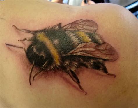 Bumblebee Tattoos Designs And Ideas Bumble Bee Tattoo Bee Tattoo