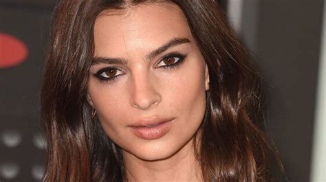 Emily Ratajkowski Calls Blurred Lines Video The Bane Of My Existence Huffpost Style