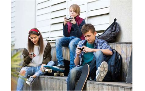 Adolescentes Adictos A Los Smartphones Son Más Infelices Glucmx