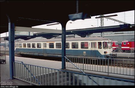 The fastest train normally takes 5h 50m. Strecken und Bahnhöfe