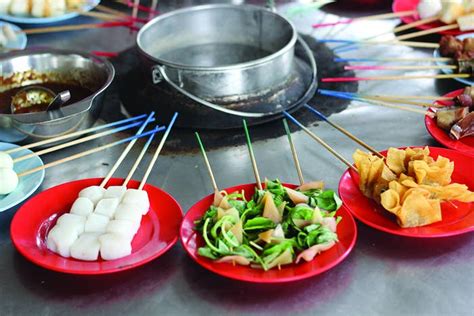 Congkak is one of the most famous traditional games in malaysia, singapore and brunei and some parts of sumatra and borneo. Local indian food in malaysia essay